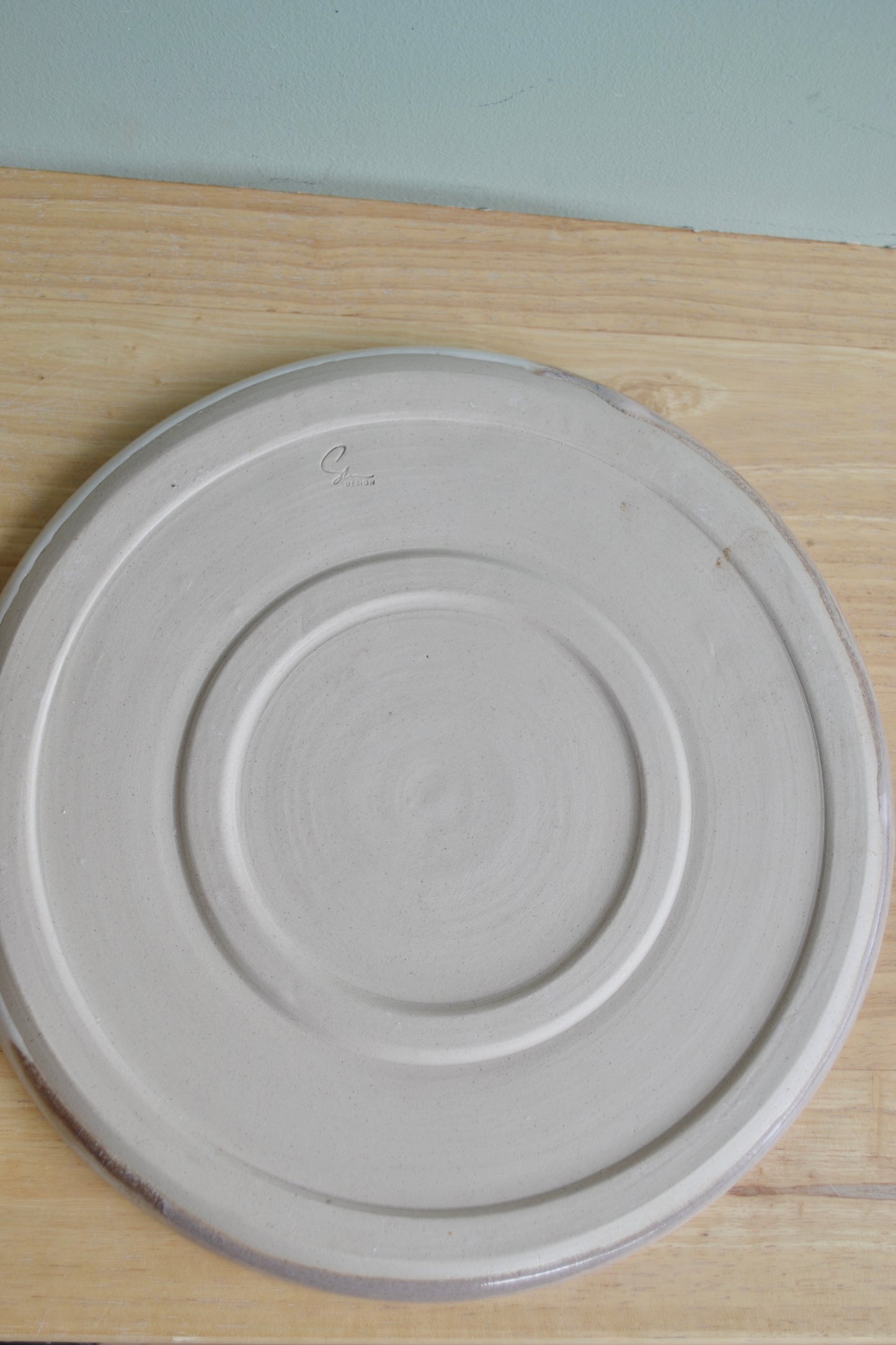 Pink and white dinner plate *second*