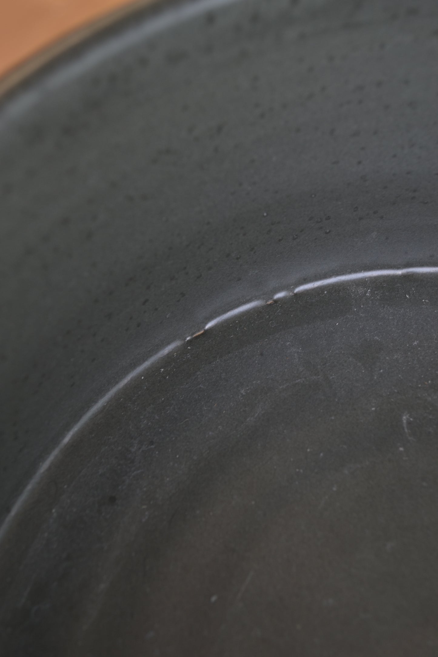 Large charcoal plant pot *second*