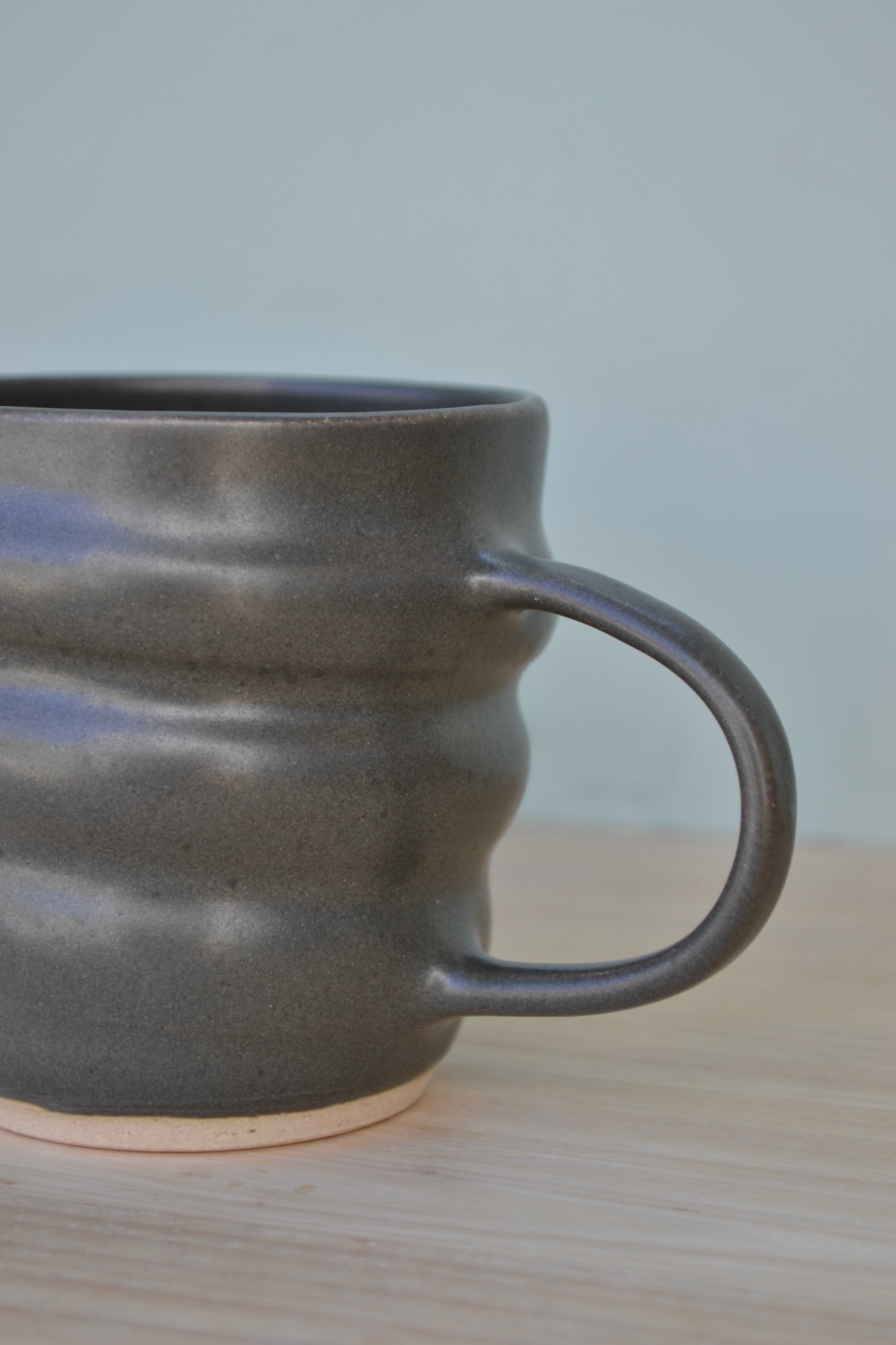Spiral Mug- Charcoal