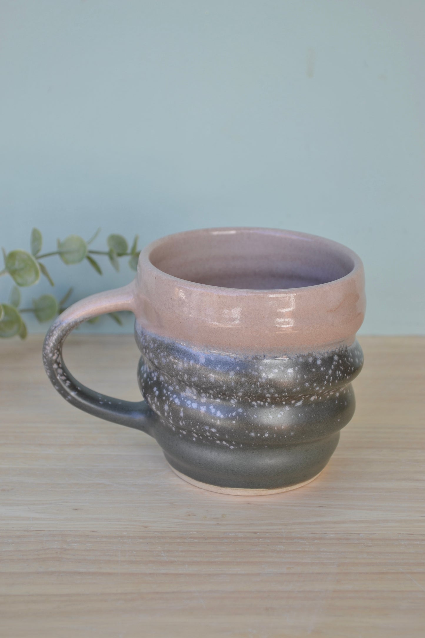 Spiral mug- Charcoal Blush
