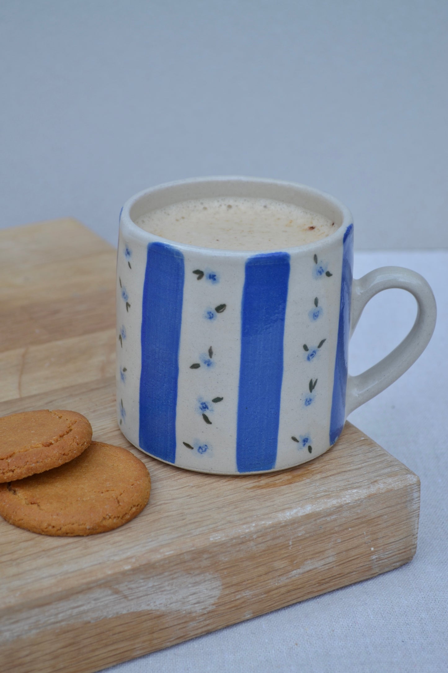 Mug- Blue Floral Stripe