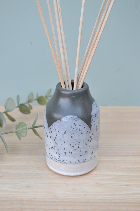 Diffuser Vase- Charcoal and White