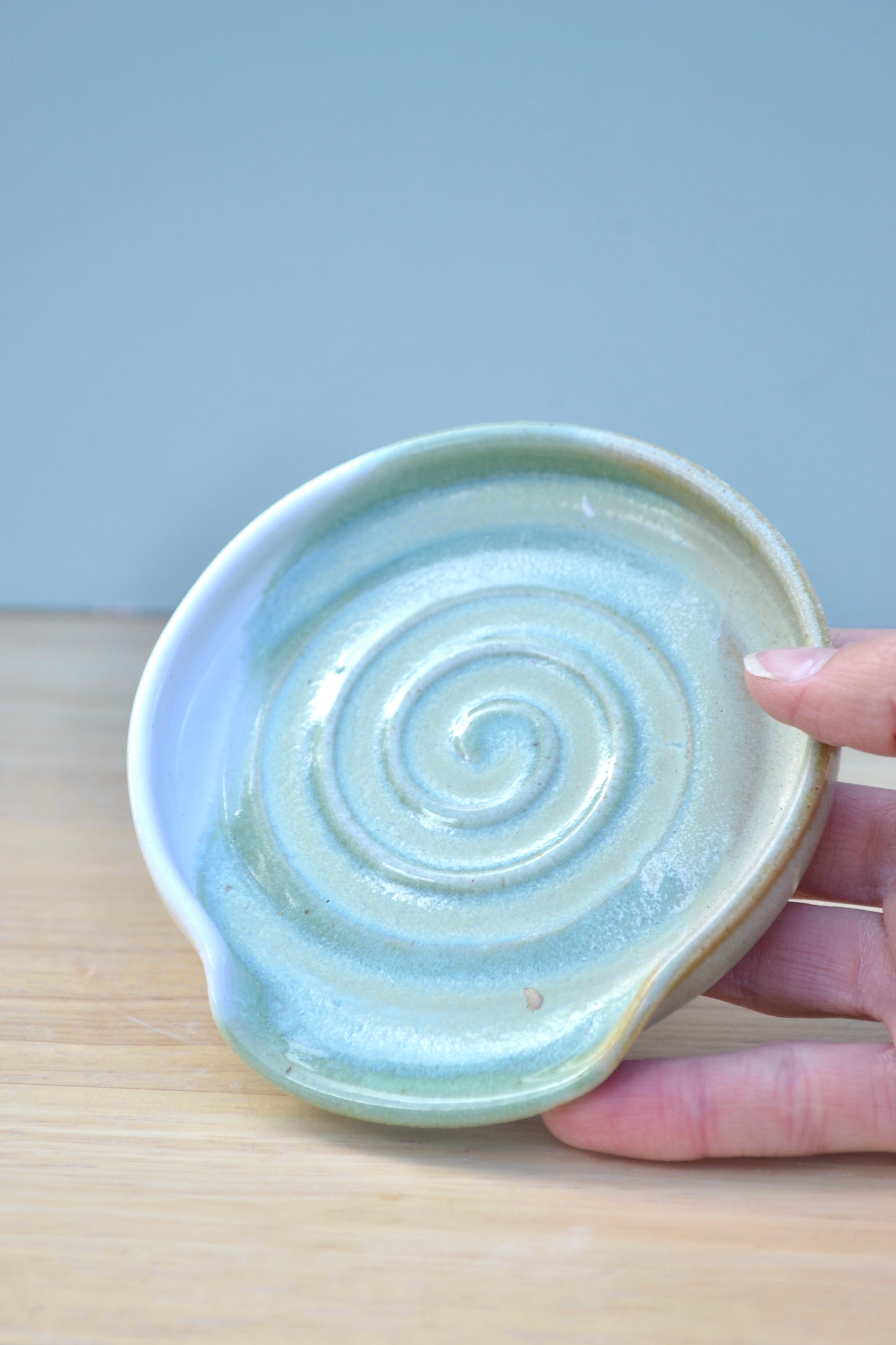 Green and white spoon rest *second*