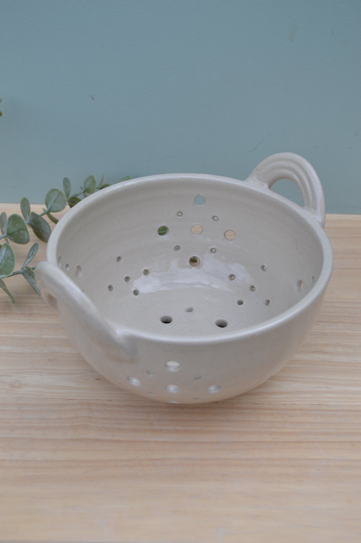 Berry Bowl- Cream