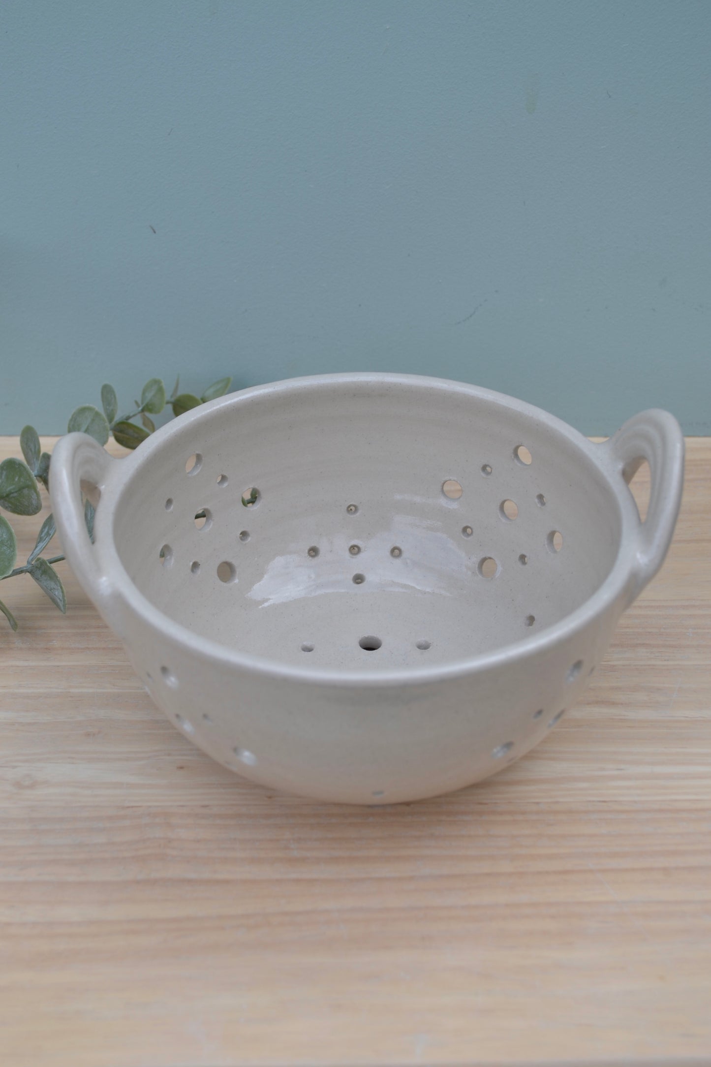 Berry Bowl- Cream