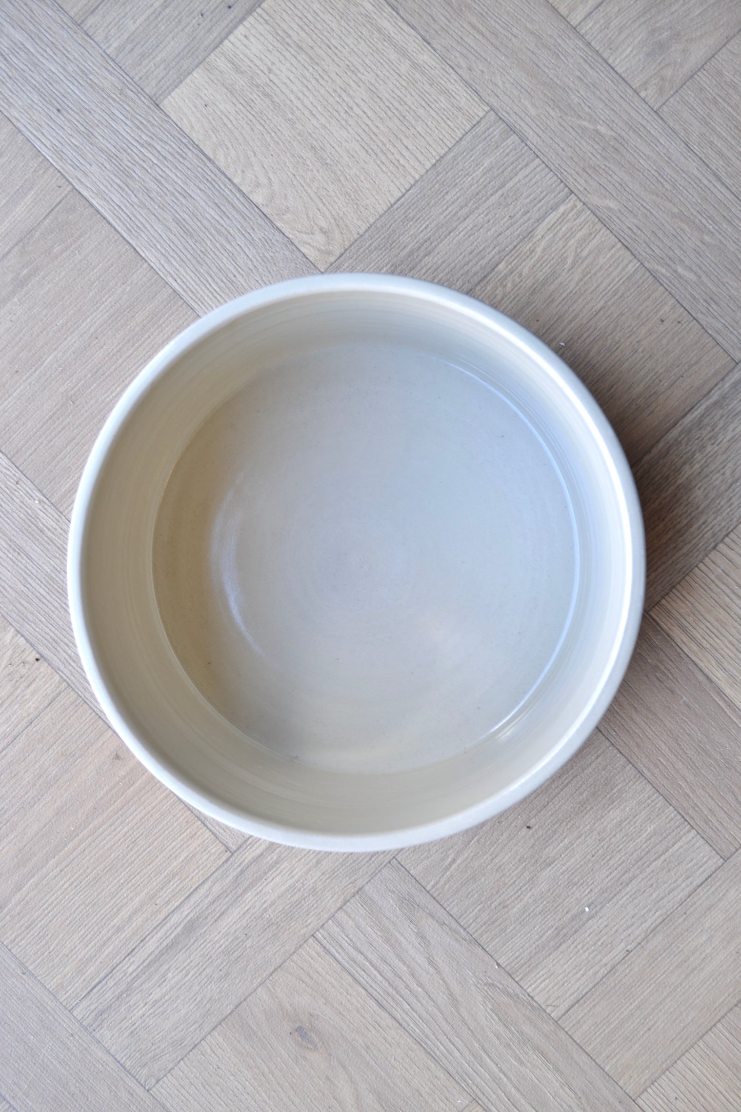 Large plant pot *second*