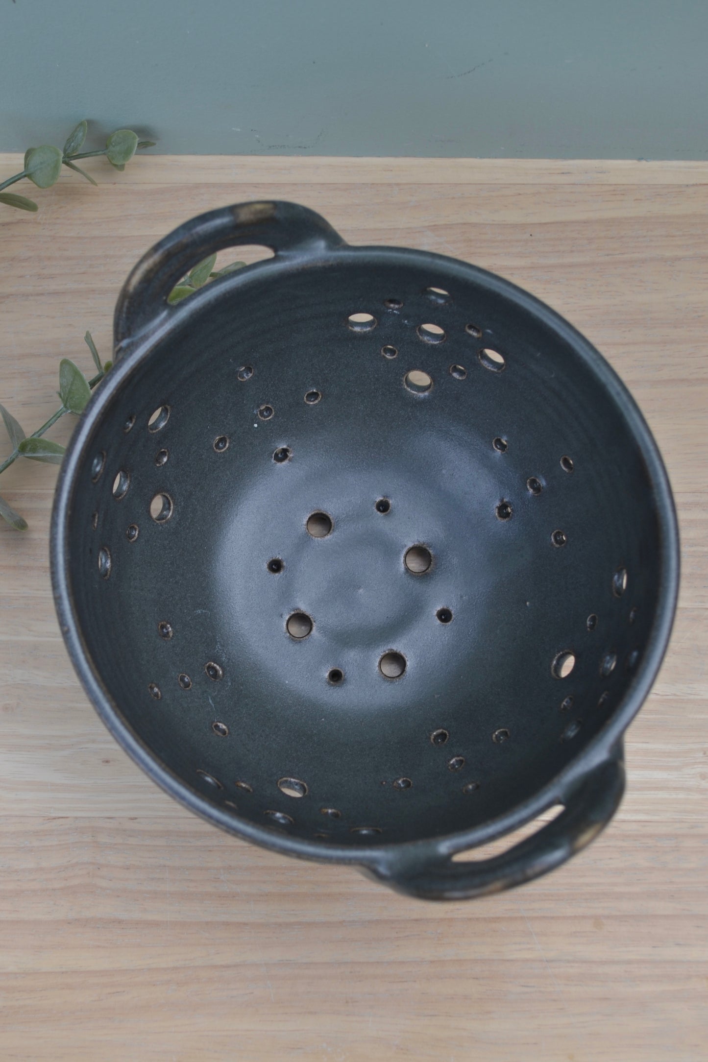 Berry Bowl- Charcoal