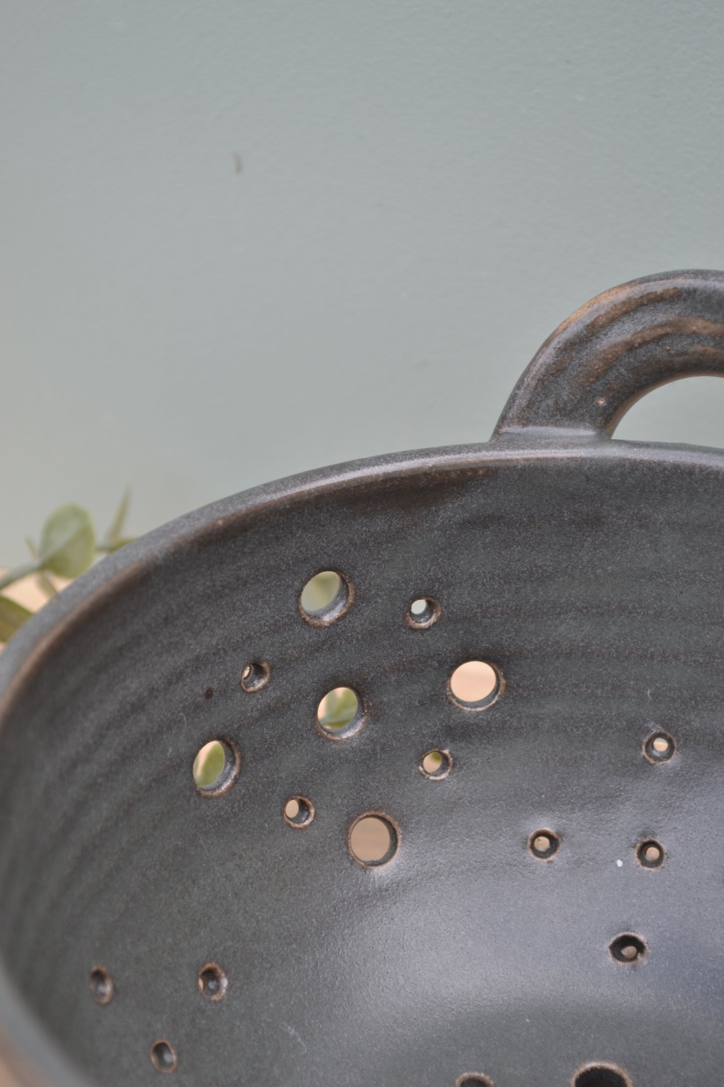 Berry Bowl- Charcoal
