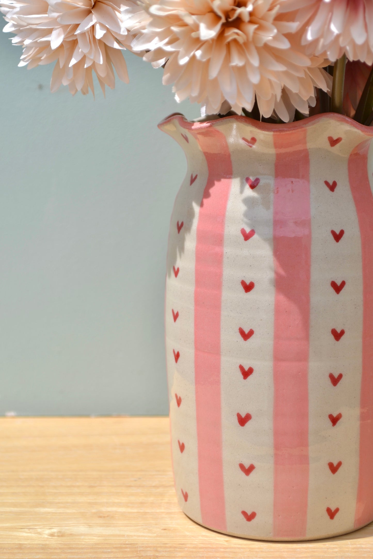 Heart Stripe Frilled Vase