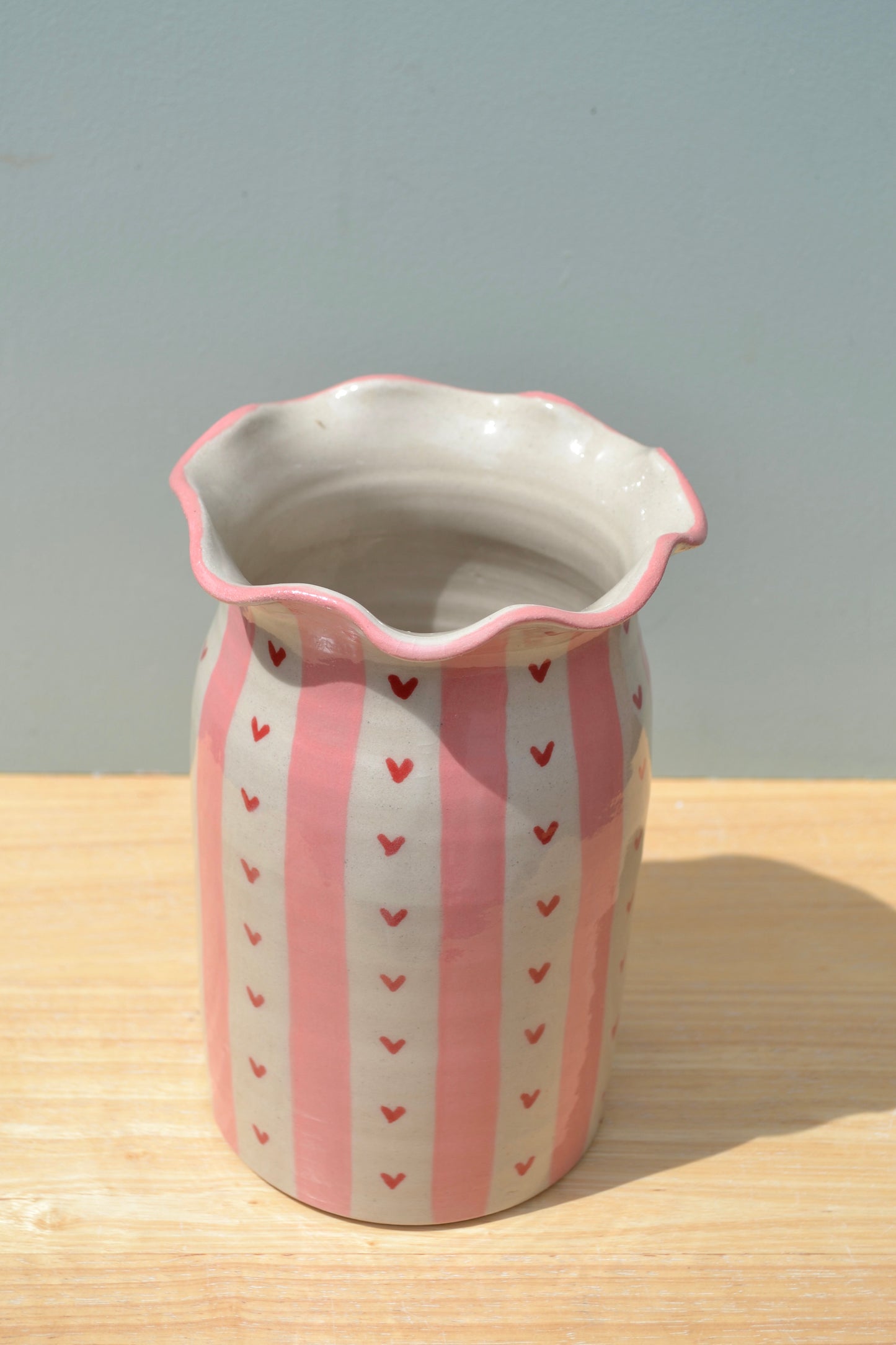 Heart Stripe Frilled Vase