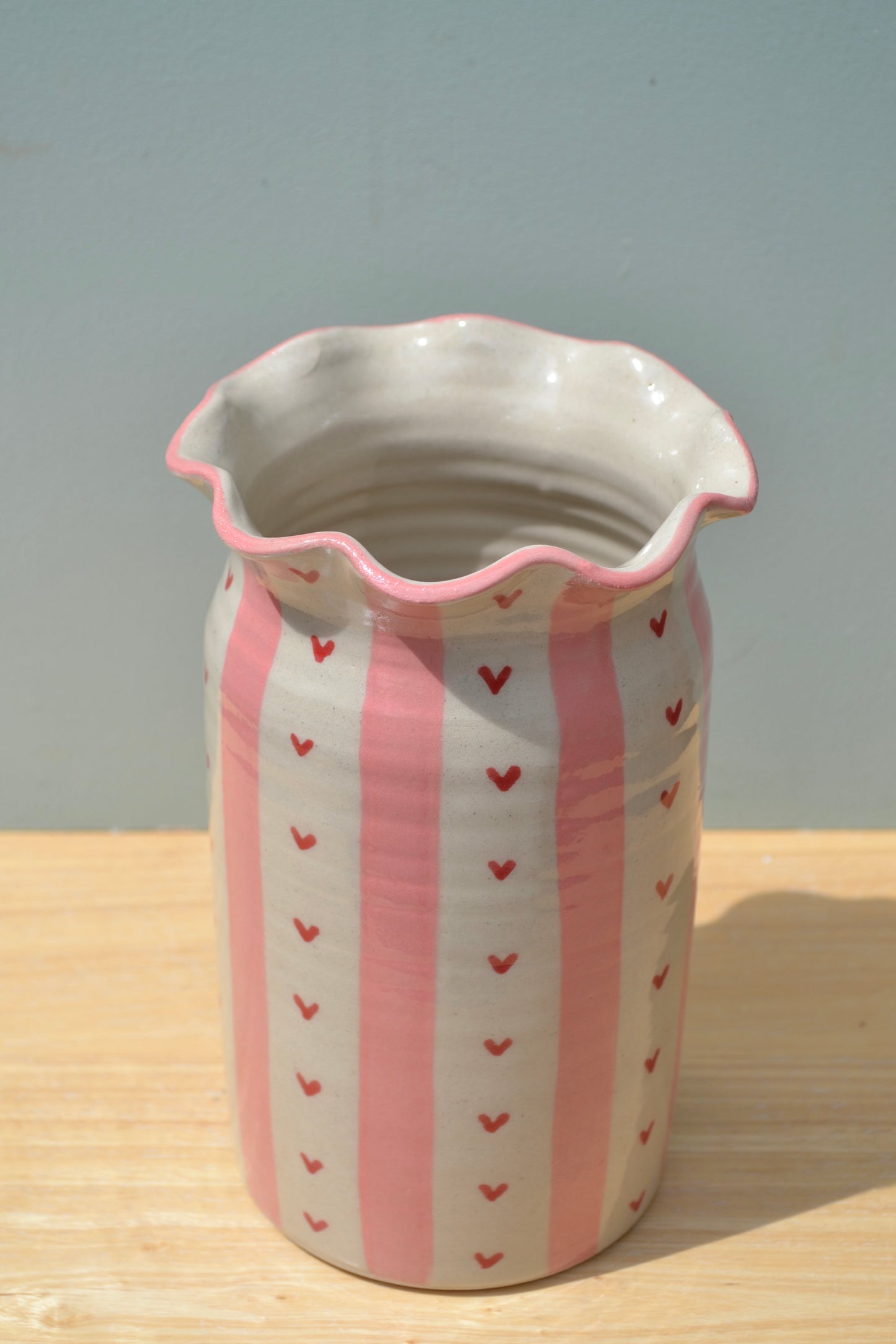 Heart Stripe Frilled Vase