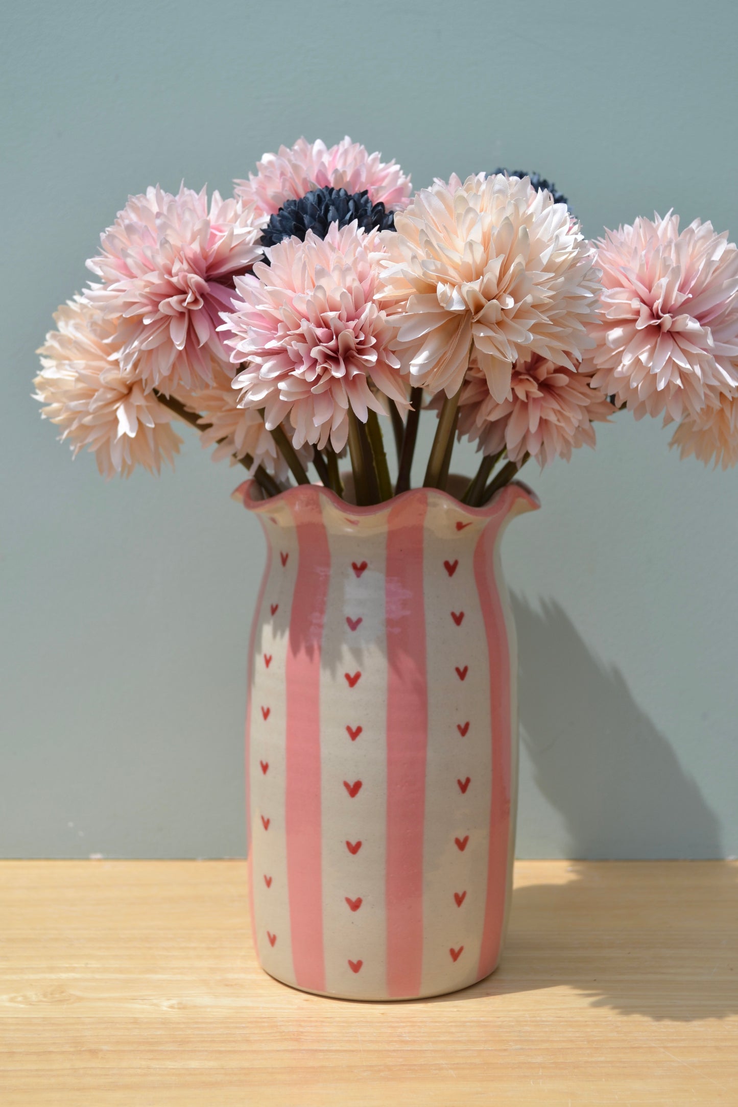 Heart Stripe Frilled Vase