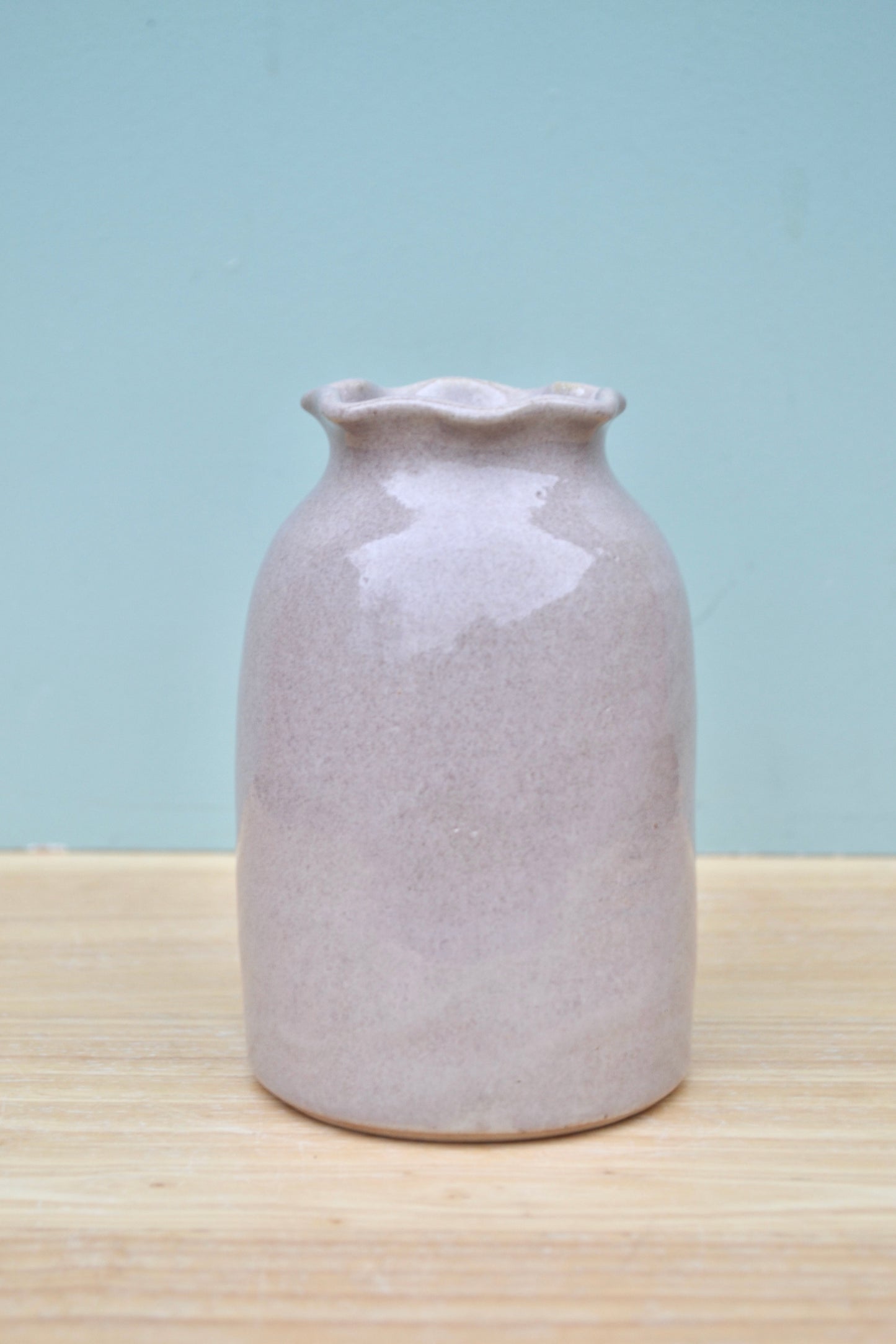 Frill Edge Vase- Pink