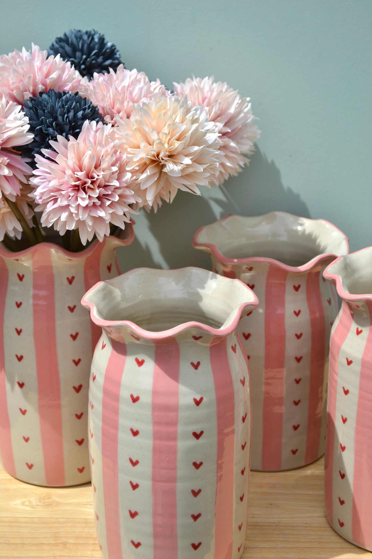 Heart Stripe Frilled Vase