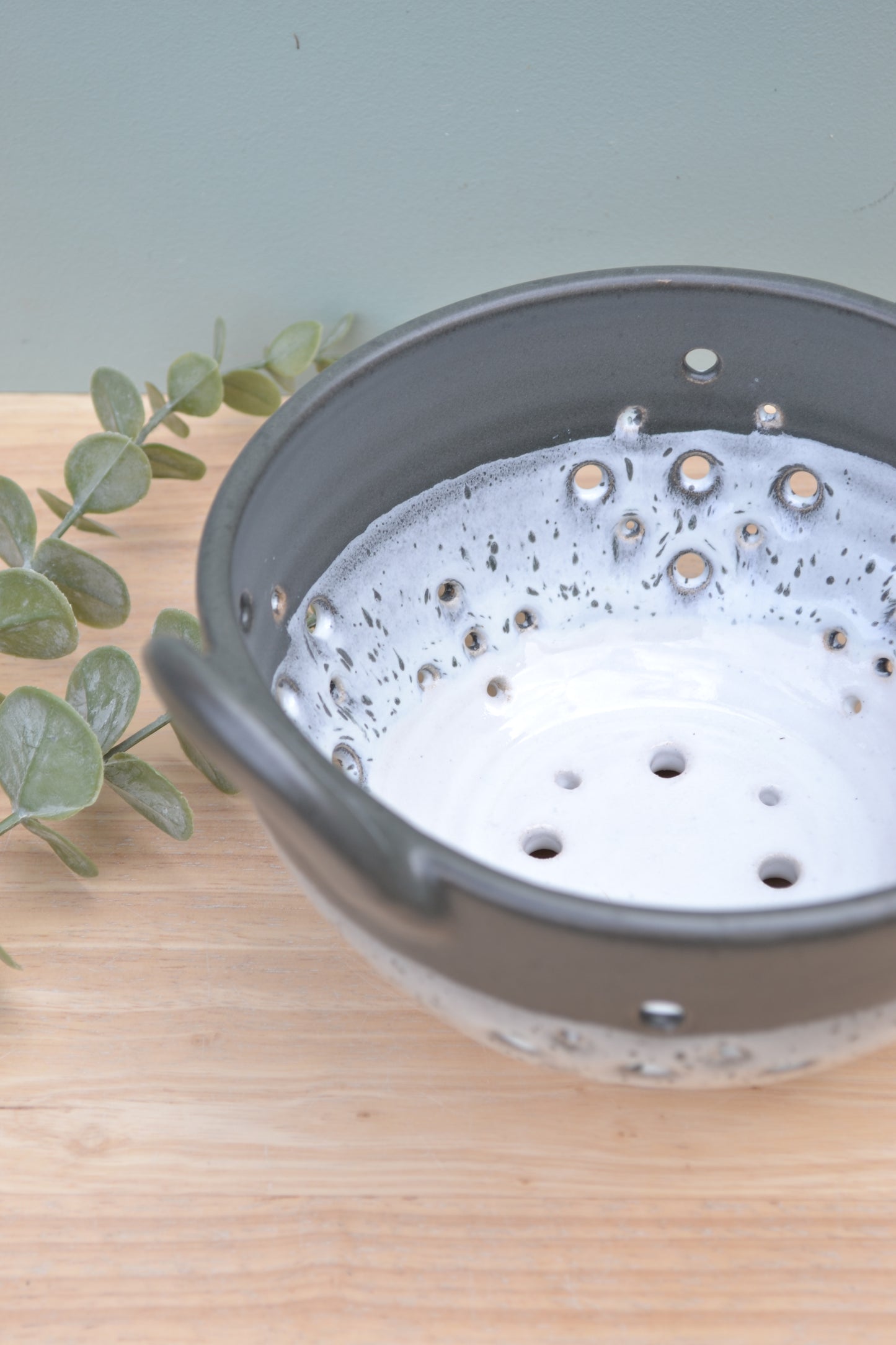 Berry Bowl- Charcoal and White