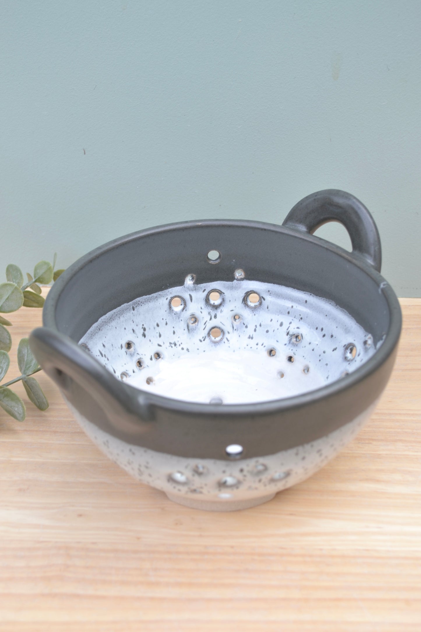 Berry Bowl- Charcoal and White